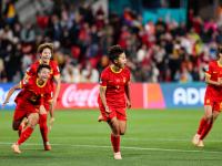 关于女足选手在国际足球场上的绝佳表演吸睛的信息